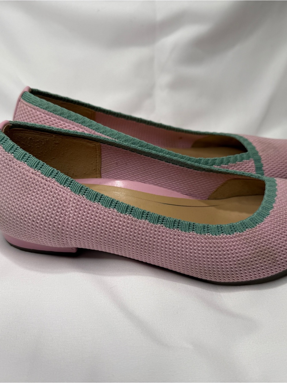 Vionic Pink Pointed Toe Knit Ballet Flats with Green Trim Size 9 - Picture 6 of 8